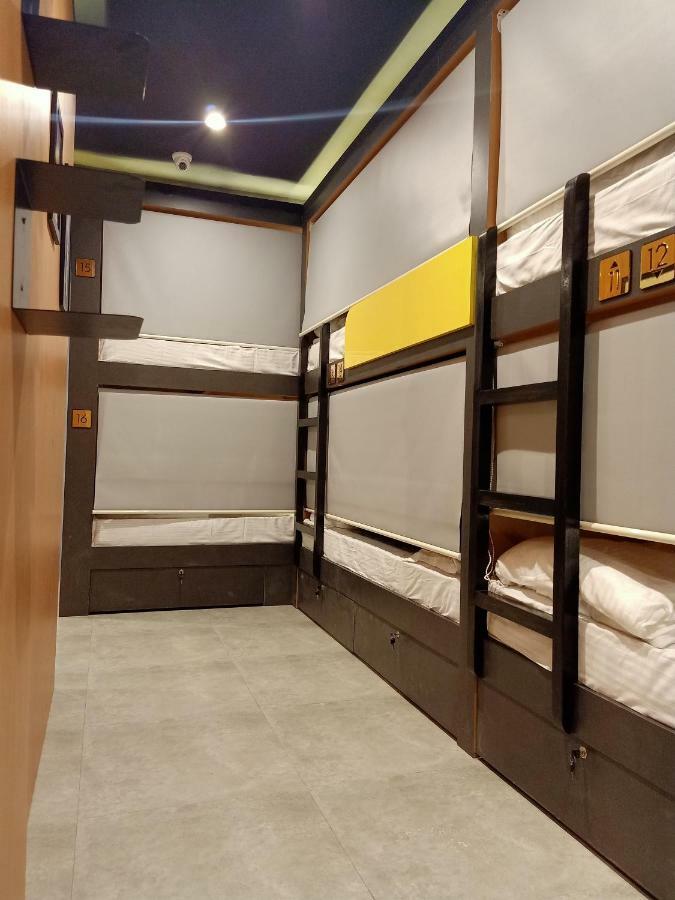Stay Villa Hostel For Male And Female Bombaim Exterior foto